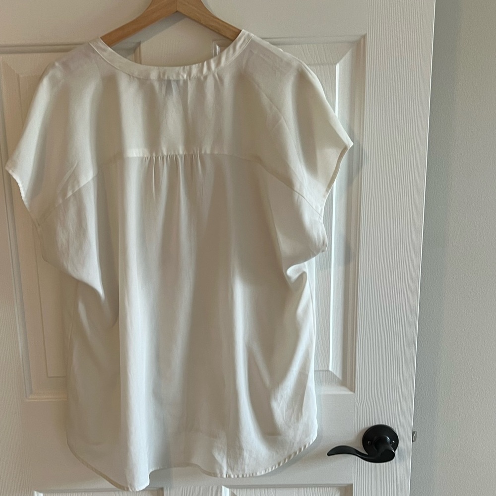 Ann Taylor white V-neck shell